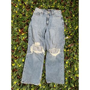 Hollister Ultra High Rise Baggy Jeans Size 4